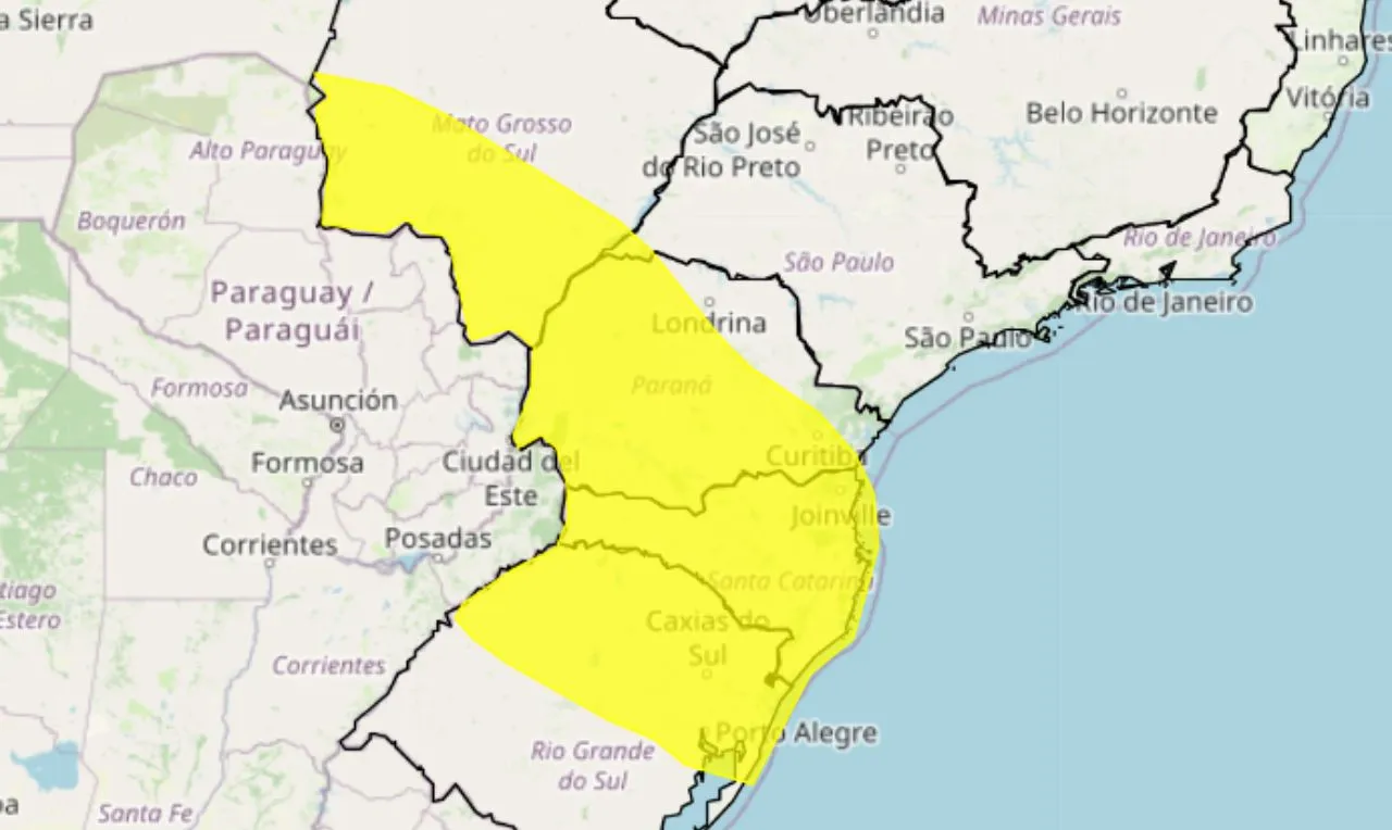 o mapa mostra às áreas em alerta para chuva intensa e significativa